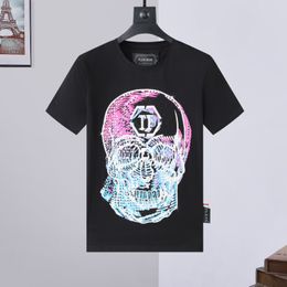 PLEIN BEAR T SHIRT Mens Designer Tshirts Brand Clothing Rhinestone PP Skulls Men T-SHIRT ROUND NECK SS SKULL Hip Hop Tshirt Top Tees 16705