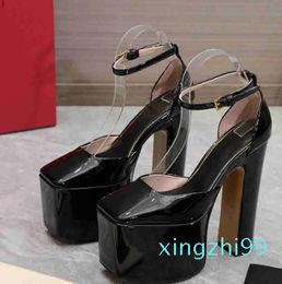 Fashion designer platform plus high heels square head female luxury brands with the same fashion wear star