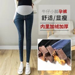 939# Autumn Winter Plus Velvet Stretch Denim Maternity Jeans Belly Pencil Pants Clothes for Pregnant Women Casual Warm Pregnancy 240111