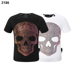 PLEIN BEAR T SHIRT Mens Designer Tshirts Brand Clothing Rhinestone PP Skulls Men T-SHIRT ROUND NECK SS SKULL Hip Hop Tshirt Top Tees 16817