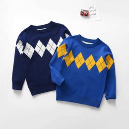 Pullover Autumn and winter boys warm sweater patterned lattice hood long -sleeved sweater college wind baby boy knit sweaterL2401