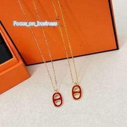 Luxury Pendant Necklace Designer Top Sterling Silver Round Circle Hollow Red Bucket Charm Short Chain Collar Choker For Women Jewelry With Box Party Gift