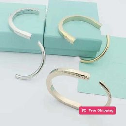 Bangle Titanium steel Bangle designer Lock Bracelet silver rose gold Bracelets for women Jewellery with velvet bag QWAH