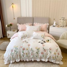 Natural Healthy Skin Washed Cotton Princess Bedding Set Flowers Embroidery Ruffles Duvet Cover Quilt Bed Linen Pillowcases 240112