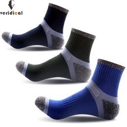 5 PairsLot Cotton Man Socks Compression Breathable Boy Contrast Colour Standard Meias Good Quality Sheer Work 240112