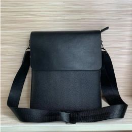 Luxurys Fashion Bags Designers Bags mens bag Messenge Handbag Briefcase Laptop Shoulder Genuine Leather Belt Waist Bag Mens Bumbag Backpack Purses