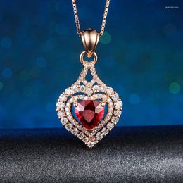 Pendant Necklaces Luxury Red Gem Necklace Women's Heart Crystal Zircon Cocktail Party Jewelry Valentine's Day Gift