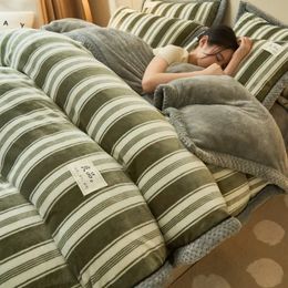 Winter warm plush bedding set Soft velvet Queen duvet cover sheet pillowcase single and double comforter cover mattress cover 240111
