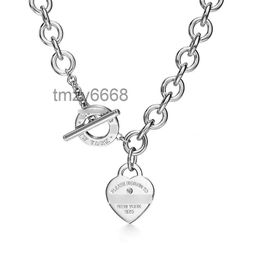 Designer High Quality t Family Seiko Pendant New Beads Ot Love Necklace with Diamond Sweater Chain Net Hot 9ZY7