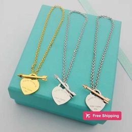 Bracelet & Necklace T home Jewelry Designer Classic women's thin chain One arrow through the heart Pendant necklace bracelet Holiday souvenir gift with gift wrap TEKD
