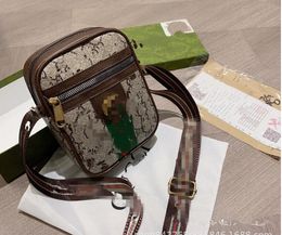 2024 Designer Handbag with Chain Crossbody Women Shoulder Bags Classic Tote Clutch Wallets Genuine Leather Purses Vintage Messenger Bag Cover Messenger 05