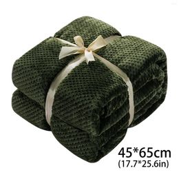 Blankets 45x65cm Soft Warm Flannel Blanket Rocking Chair Sofa Nap Thick Breathable Portable Office Autumn Winter Plaid