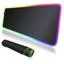 Full black RGB anti slip gaming mouse pad for PC gaming consoles large/medium/small keyboard carpet pad mouse pad rubber desk pad 240113
