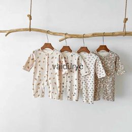 Pyjamas Autumn New Baby Pyjama Waffle Sleeper Wear Smittbarn inomhus Kläder Pyjamas Jumpsuit H240426