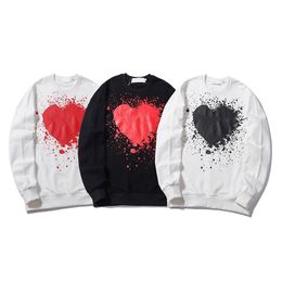 Jogar Moda Mens Hoodie Designer Red Heart Camisa Casual Hoodies Algodão Bordado Calças Manga Calças de Verão Tamanhos Asiáticos