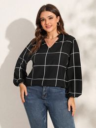 Finjani Plus Size Women's TShirt Chequered Long Sleeve Shirt Harajuku Apparel VNeck Fashion Street Dress Girl 240112