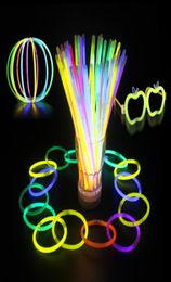 Neon Party LED Flashing Light Stick Wand Novelty Toy LEDs Flash Sticks 200pcs Multi Colour Glow Bracelet Necklaces2767944
