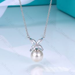 Pendant Necklaces T Series Lovers Love Key Pendant Necklace for Women Elegant Blue Gift Box Pearl Bowknot Deluxe Collar Chain Designer Jewellery Wholesale IY91