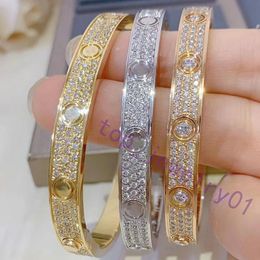 Bangle Womens bracelet gold Designer Diamond Luxury High Quality Jewellery Width 7MM Hidden Inlay Technology Fading Craft Silver diamond br