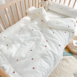 Blankets Baby Growth Blanket Star Embroidery Gauze Breathable Toddler Sleeping Bed Quilt Cotton Kid Comforter Winter Warm