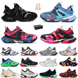 2024 Top Luxury Pairs Tracks Women Mens Dress Shoes Track 3 3.0 Runners Pink Triple white black Sneakers Tess.s. Gomma leather Nylon Printed Big Size trainers With Box