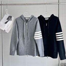 Fashionable hooded coats for men and women Original edition Winter Tb knitted hooded sailboat Colour woven zipper jacket mens and womens casual sweater