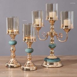 Candle Holders Light Luxury Metal Glass European Home Decoration Retro Romantic Candlelight Dining Table Ornaments GL