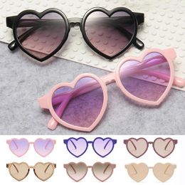 Sunglasses UV400 Sun Shade Glasses 2024 Heart Children's Sunscreen Eyeglasses Fashion Party Girls Kid Pink