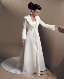 Vintage White Winter evening Coats Bridal Cloak Jackets With Long Sleeves Sweep Train Wedding Satin Shrugs Special Occasion Wraps 8993156