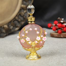 10pcs 30ml New European Style Refillable Empty Metal Pink Plum Blossom Decorate Glass Perfume Bottle Handmade Home Decor