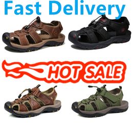 Luxury Designer Beach Sandals Slippers dad sandals New Fashion Casual Flat Shoes