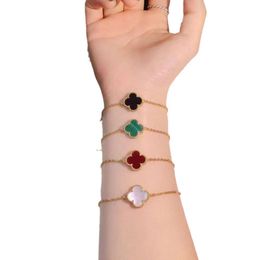 Van-Clef & Arpes Bracelet Designer Women Top Quality Bangle Four-leaf Clover Single Flower Bracelet Medium Girls' Luxury 18K Rose Golden Year