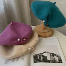 Berets 202412-shi Spring Designer Style Pearl Pin Fold Wool Travel Shop Lady Beret Hat Women Leisure Painter