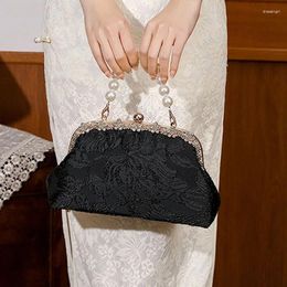 Evening Bags Handmade Embroider Flower Black Bag For Women Fashion Elegant Pearl Chain Handbags Small Clutches Prom Party Purses 2024