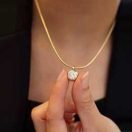 2024 Choucong Brand Circle Pendant Solitaire Simple Fine Jewellery Real 100% 925 Sterling Silver Gold Round Moissanite Diamond Party Women Beach Necklace Never Fade