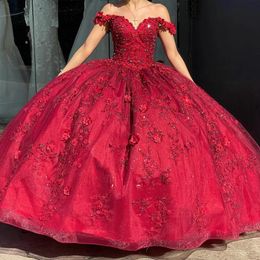 Платья Красные 3D цветы Аппликации Кружевное платье Quinceanera Бальное платье с открытыми плечами Бисероплетение Кристалл Театрализованное представление День рождения Sweet 15