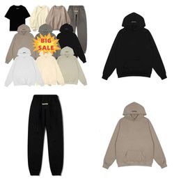 Ess hoodie tasarımcı erkekler kadın kış sıcak kapüşonlu moda sokak kıyafeti kazak sweatshirtler gevşek kapüşonlu jumper üstleri giyim essentionshoodie adam elbise kadın için