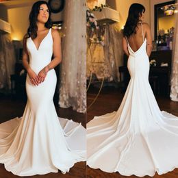 Beach Mermaid Wedding Dress for Bride Deep V Neck Simple Style Backless Bridal Gowns for Nigeria Black Women For Marriage Gorgeous Dresses NW052