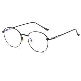 2024 Luxury Designer CH Sunglasses for Women Chromes Glasses Frames Mens New Round Myopia Fashion Flat Lens Heart Eyeglass Frame Ladies Unisex Eyewear VUO3