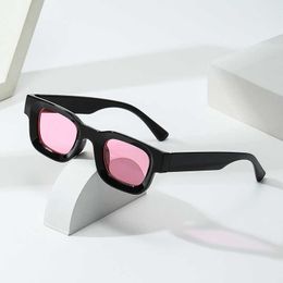 2023 Small Box Fashion Sunglasses Modern Show Instagram Trendy Personalised Cool Glasses 8804