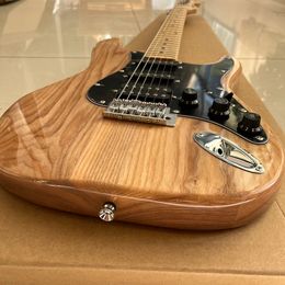 Chitarra elettrica classica acuta, garanzia di qualità, livello di prestazioni professionale, spedizione veloce.