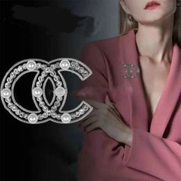 20 Style Luxury Women Designer Brand Letter Brooches 18K Gold Plated Inlay Crystal Rhinestone Jewellery Brooch Pearl Pin Marry Christmas Party Gift5