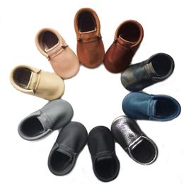 Född äkta läder baby moccasins skor flickor först walker barn pojkar skor baby schoenen 240115