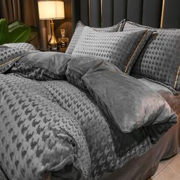 Luxury 3D Fluffy Plush Crystal Velvet Bedding Set Warm Duvet Cover Embroidery Bedding Set King Size 220x240cm 4Pcs 240115