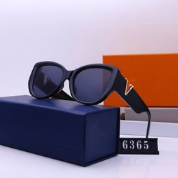 Brand Sunglasses high quality designer sunglasses luxury sunglasses for women Oval letter design Beach Wear vintage fashion Man sunglasses gift box 6 Colour good