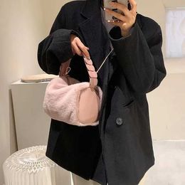 Winter Women New Shoulder Bag Plush Faux Fur Chain Women Armpit Bags Casual Bucket Fluffy Ladies Designer Handbag 220923