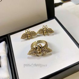 Classic Retro Diamond Inlaid Little Bee Fine Jewellery New Brass Ring Fashion Red Earrings 440 644 370