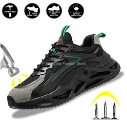 Electrician Safety Shoes Men's Work Safety Boots Plastic Toe Lightweight Working Sneakers Anti-stab Anti-smash Work Boots Men 240113