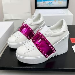 Casual Sequins Wedge Sneaker Open Disco Tv Couple Luxury 2024 Quality Calfskin Rubber Sole Multi-color Designer Flat Sports Sneakers Low Top Platform Tennis Shoes