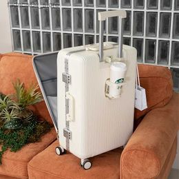 Suitcases Fashion Design Travel Suitcase Large Capacity Luggage Women Men Carry-On Trolley Luggage 20 22 24 26 Inch Password Suitcase Bag Q240115